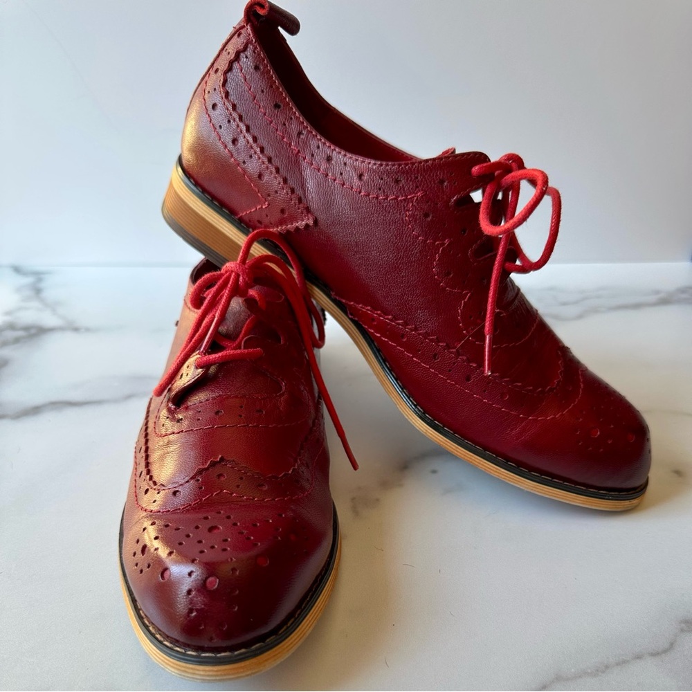 Women's Mona Flying Wingtip Oxfords (EU 39)